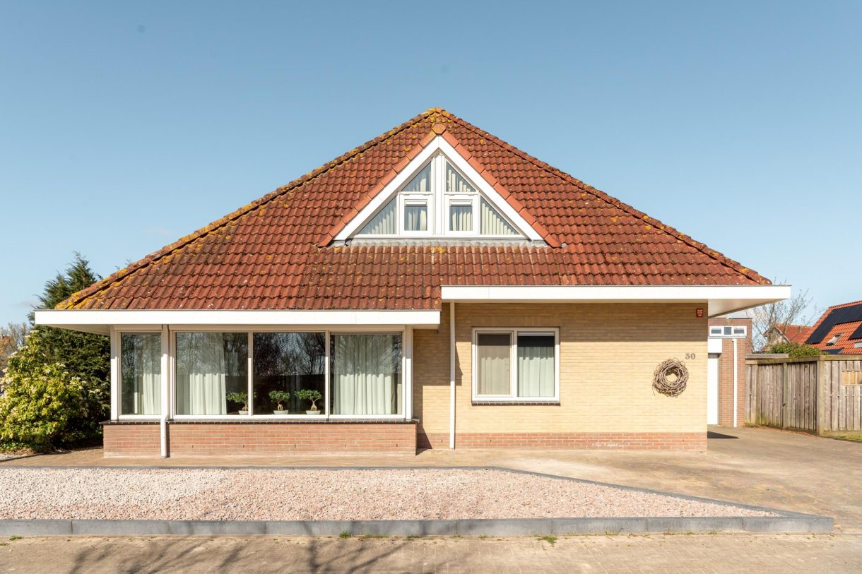 Te koop: Foto Woonhuis aan de J. Wiemersstraat 30 in Dokkum