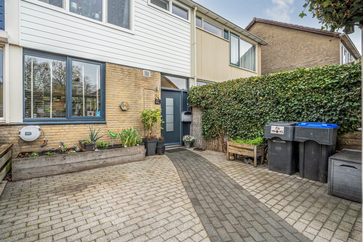 Te koop: Foto Woonhuis aan de Theo van Doesburgplantsoen 24 in Meppel