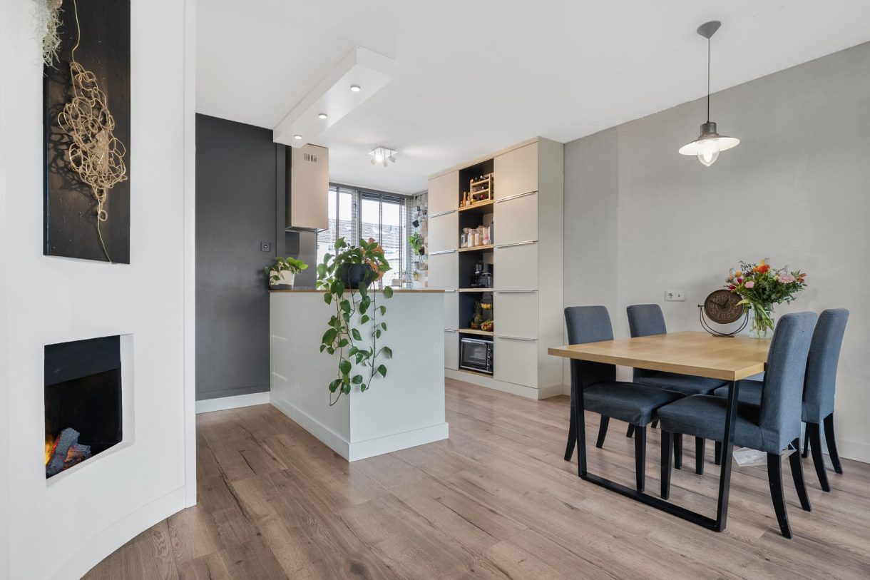 Te koop: Foto Woonhuis aan de Theo van Doesburgplantsoen 24 in Meppel