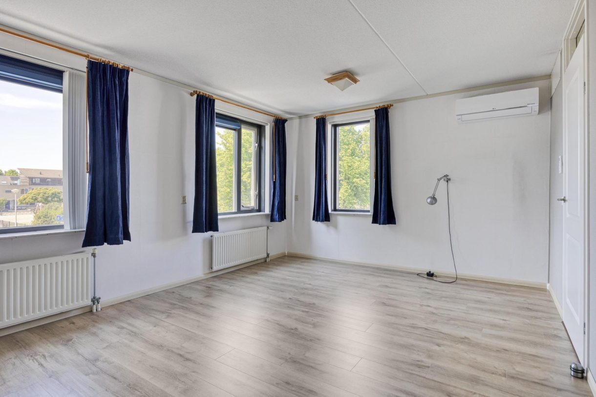 Te koop: Foto Woonhuis aan de De Oude Wereld 67 in Alphen aan den Rijn