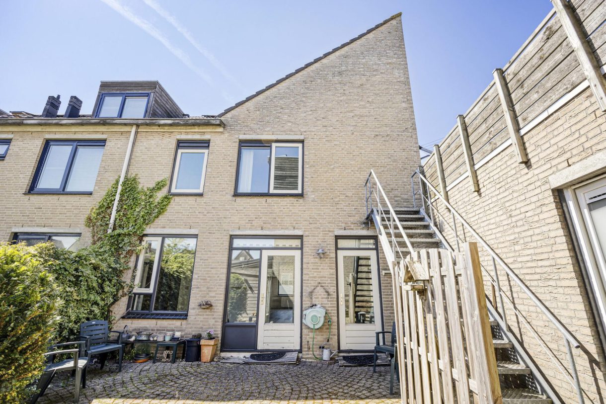 Te koop: Foto Woonhuis aan de De Oude Wereld 67 in Alphen aan den Rijn