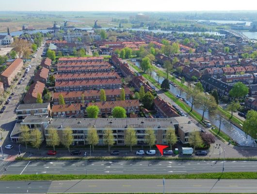 Hoofdfoto van Zaandijk Plataanweg 32