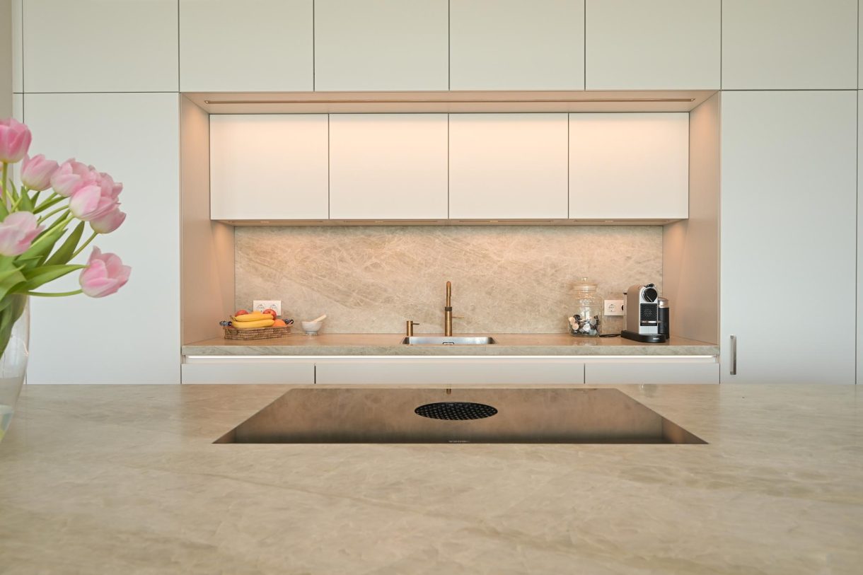 Te koop: Foto Appartement aan de Vuurtorenweg 153 in 's-Gravenhage