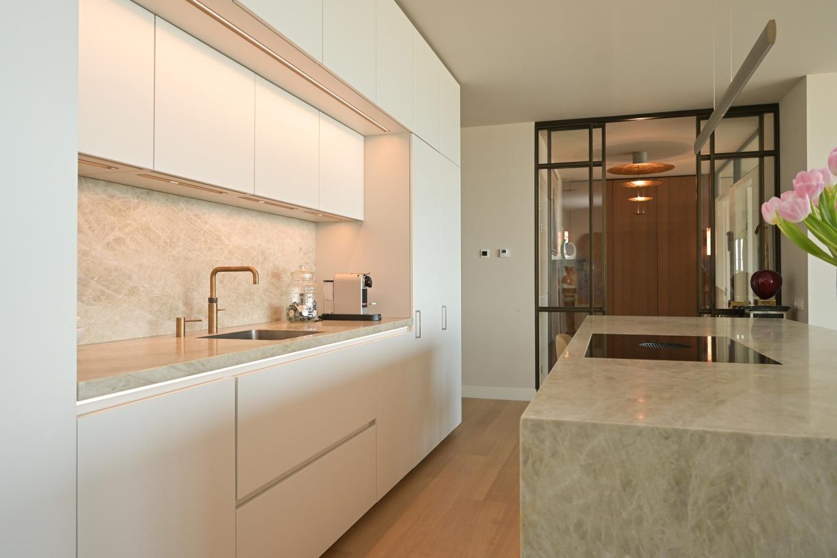 Te koop: Foto Appartement aan de Vuurtorenweg 153 in 's-Gravenhage