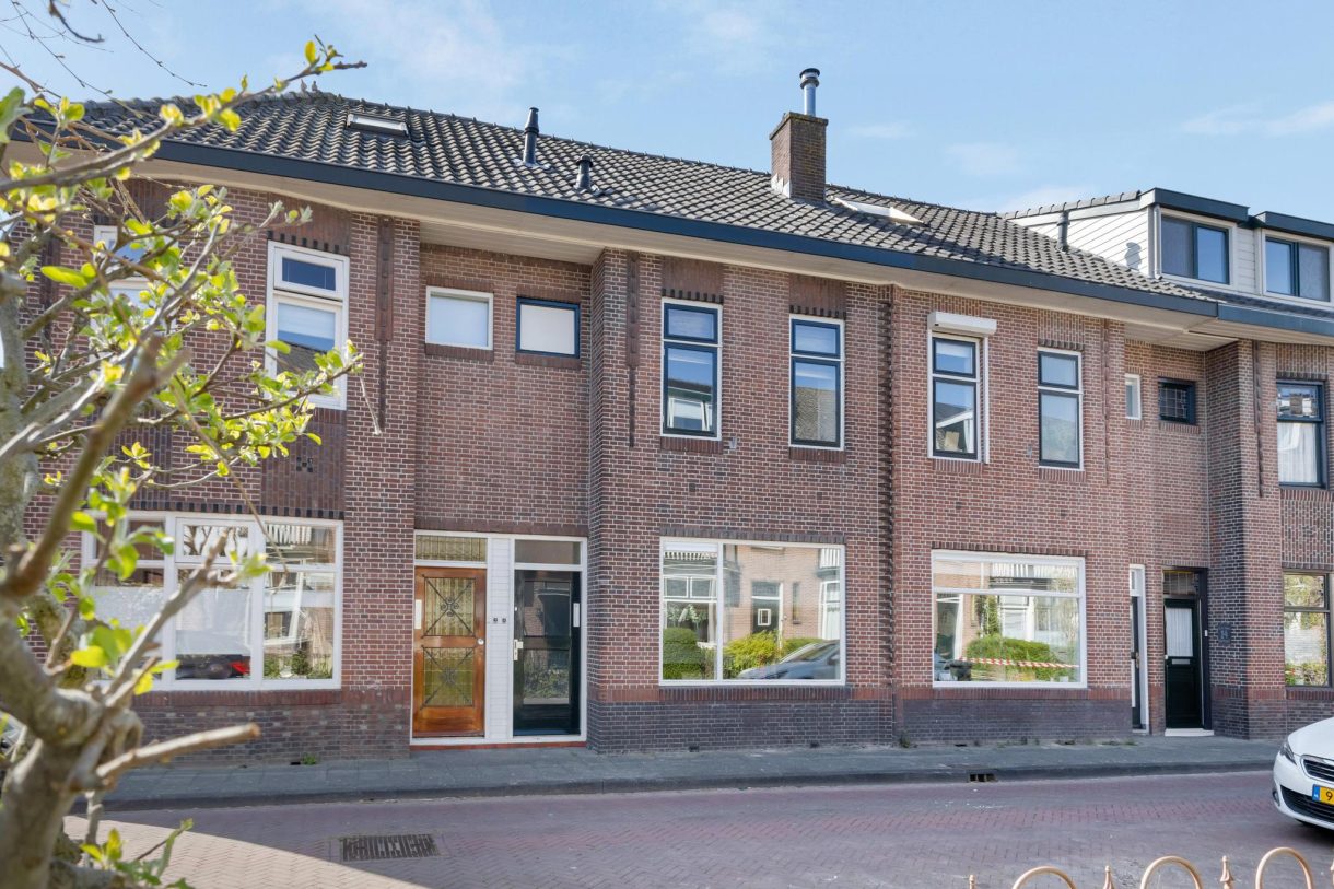 Te koop: Foto Woonhuis aan de Julianastraat 18 in Woerden