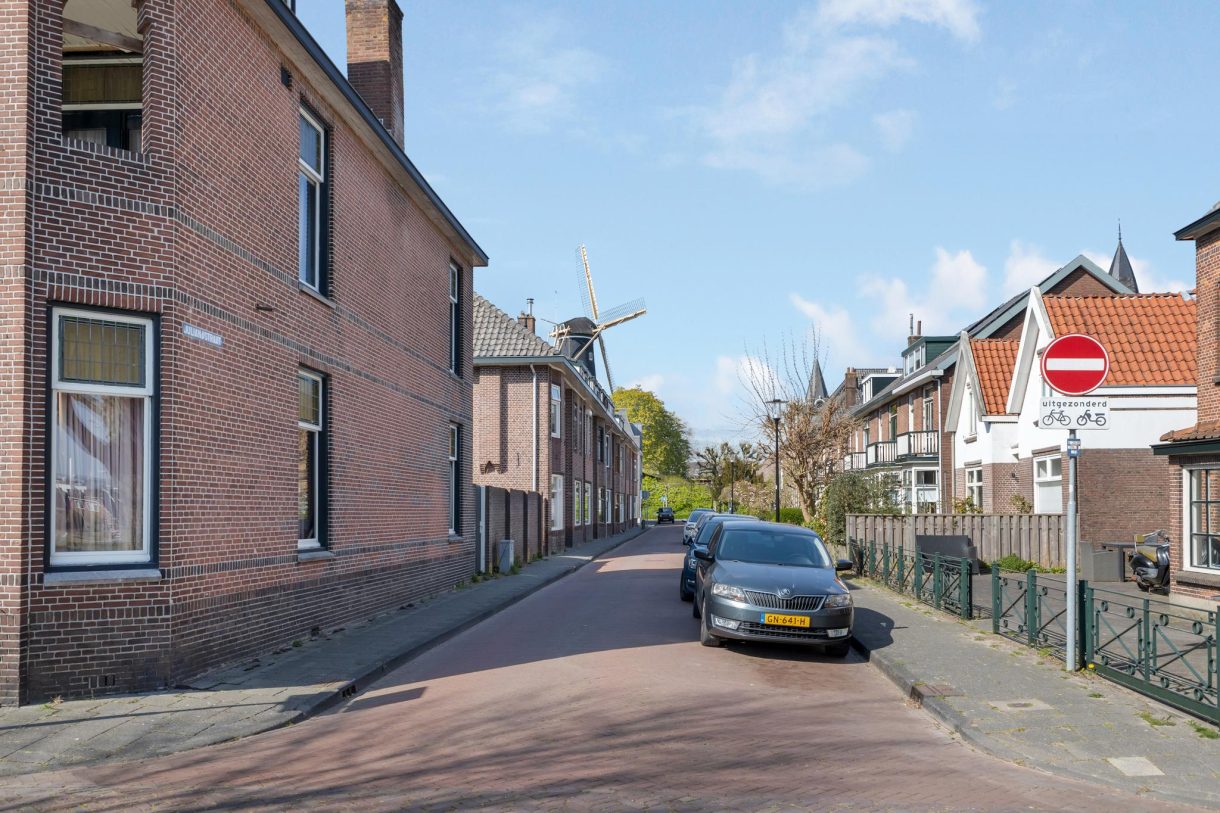 Te koop: Foto Woonhuis aan de Julianastraat 18 in Woerden