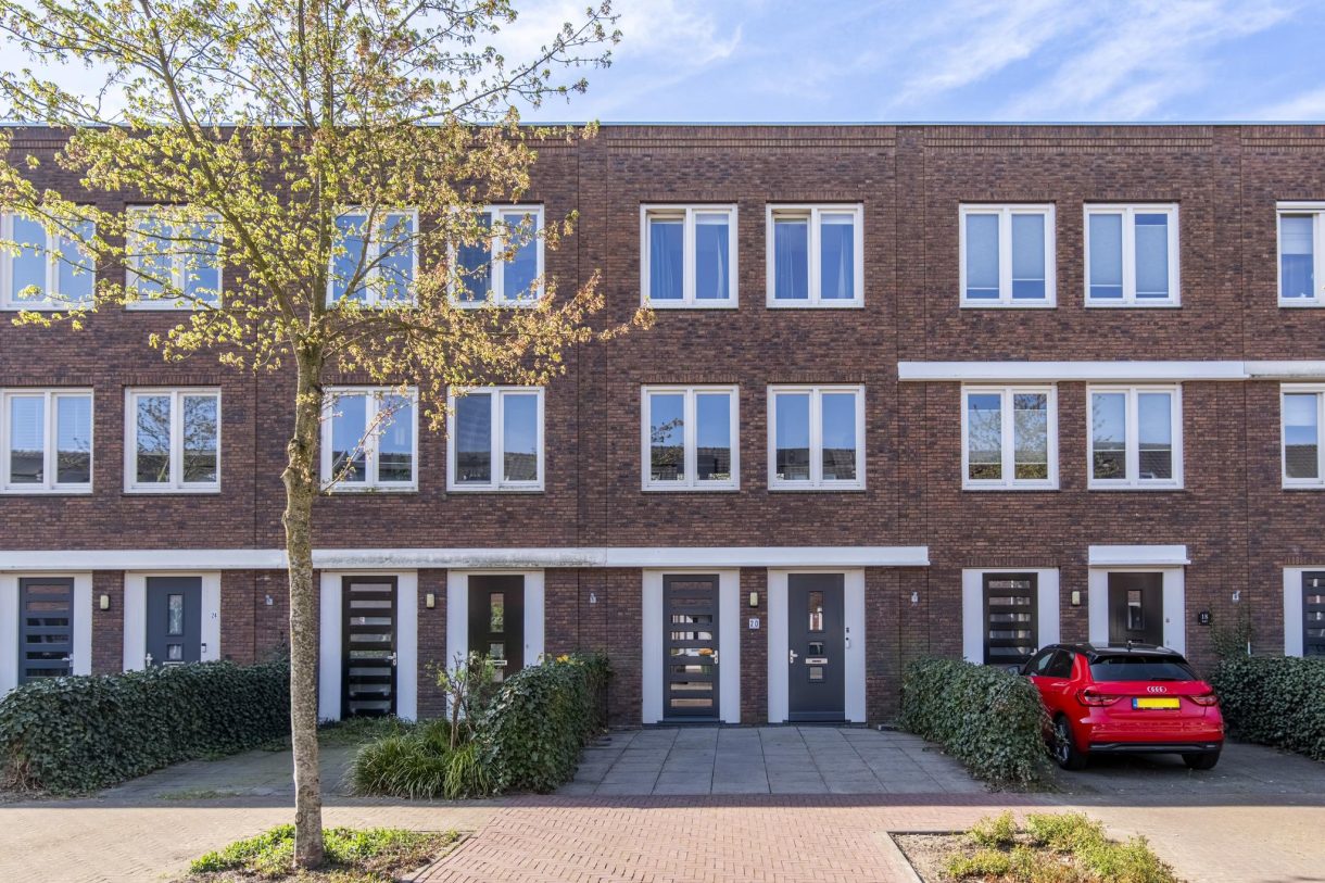 Te koop: Foto Woonhuis aan de MacBridestraat 20 in Veenendaal