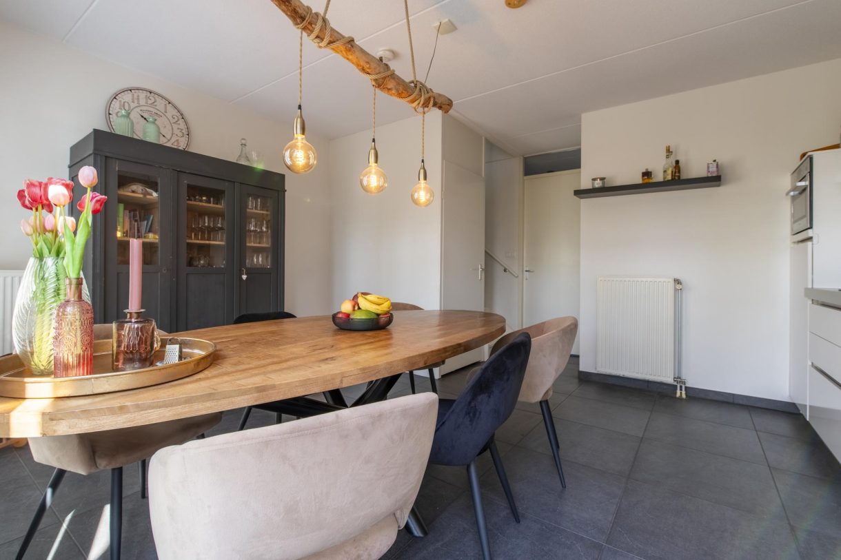 Te koop: Foto Woonhuis aan de MacBridestraat 20 in Veenendaal