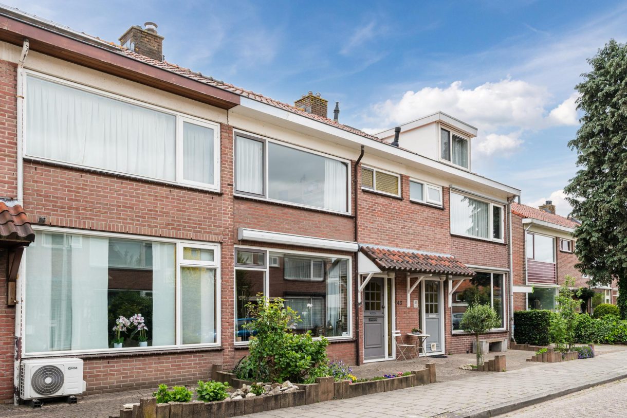 Te koop: Foto Woonhuis aan de Karel Doormanstraat 43 in Bodegraven