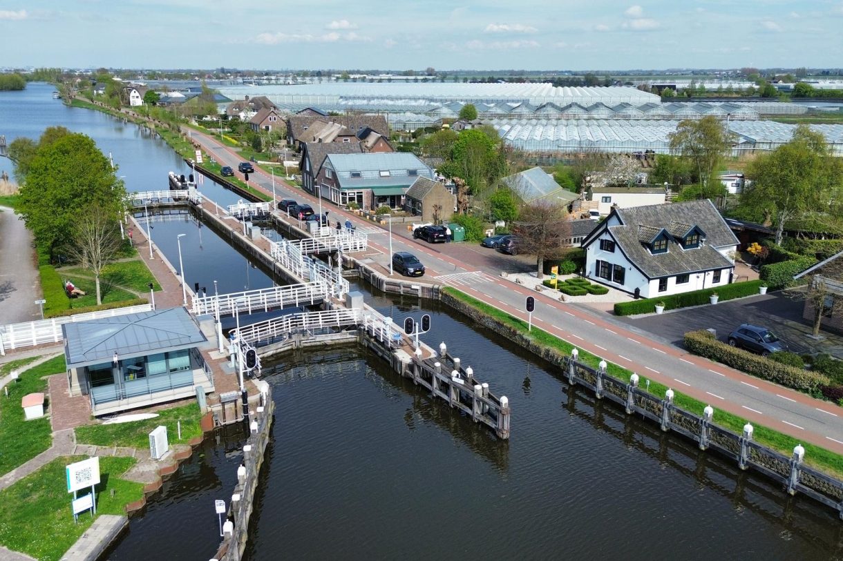 Te koop: Foto Woonhuis aan de Nieuwveens Jaagpad 17 in Nieuwveen