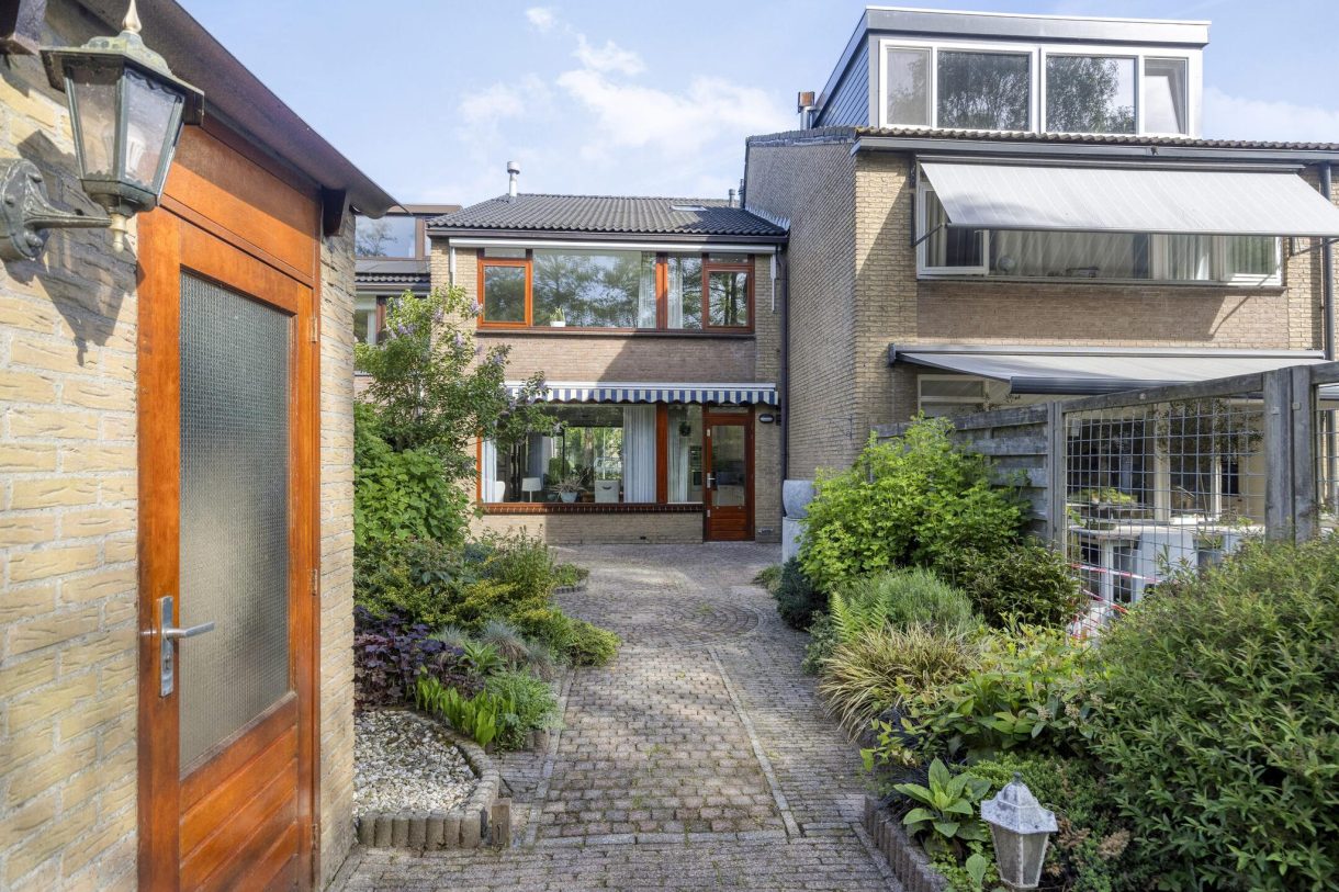 Te koop: Foto Woonhuis aan de Cipressendreef 15 in Vlaardingen