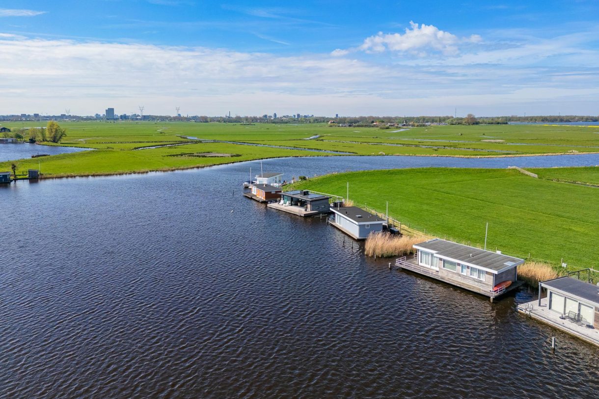 Te koop: Foto Woonhuis aan de Sweilandpolder 15m in Warmond