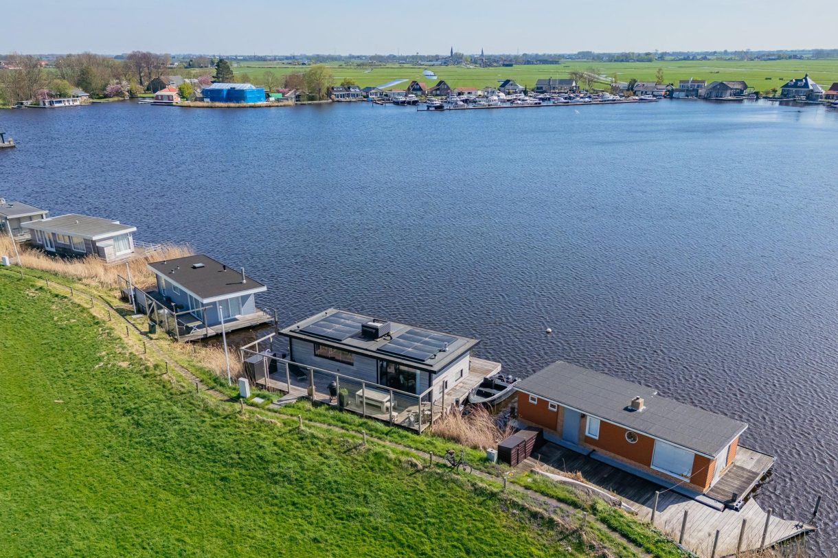 Te koop: Foto Woonhuis aan de Sweilandpolder 15m in Warmond