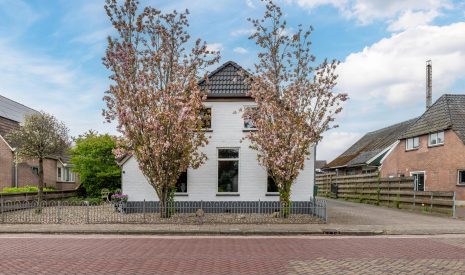 Te koop: Foto Woonhuis aan de Asserweg 8 in Beilen