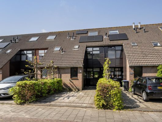 Hoofdfoto van Vlaardingen Lariksdreef 71