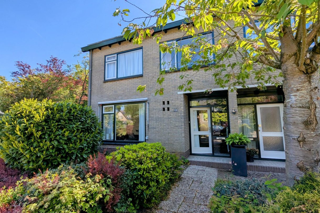 Te koop: Foto Woonhuis aan de Martena 13 in Drachten