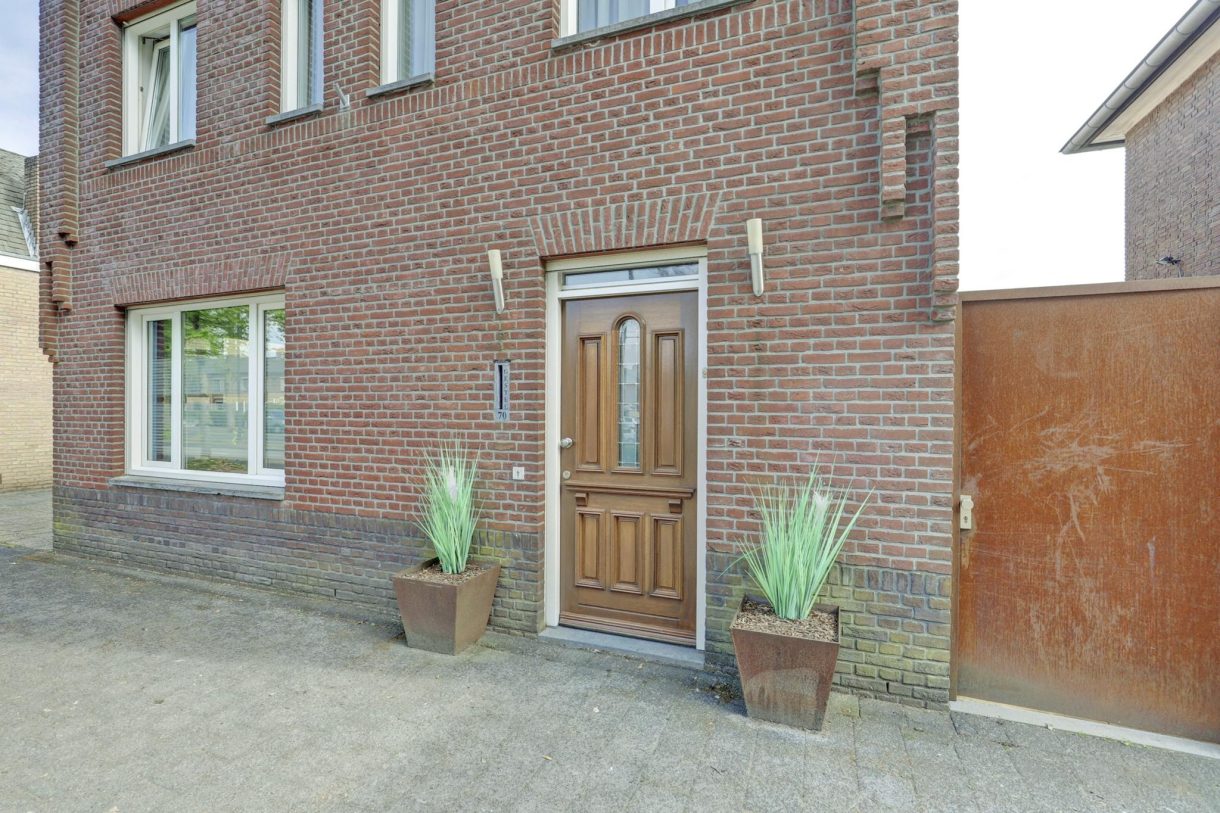 Te koop: Foto Woonhuis aan de Julianastraat 70 in Rijen