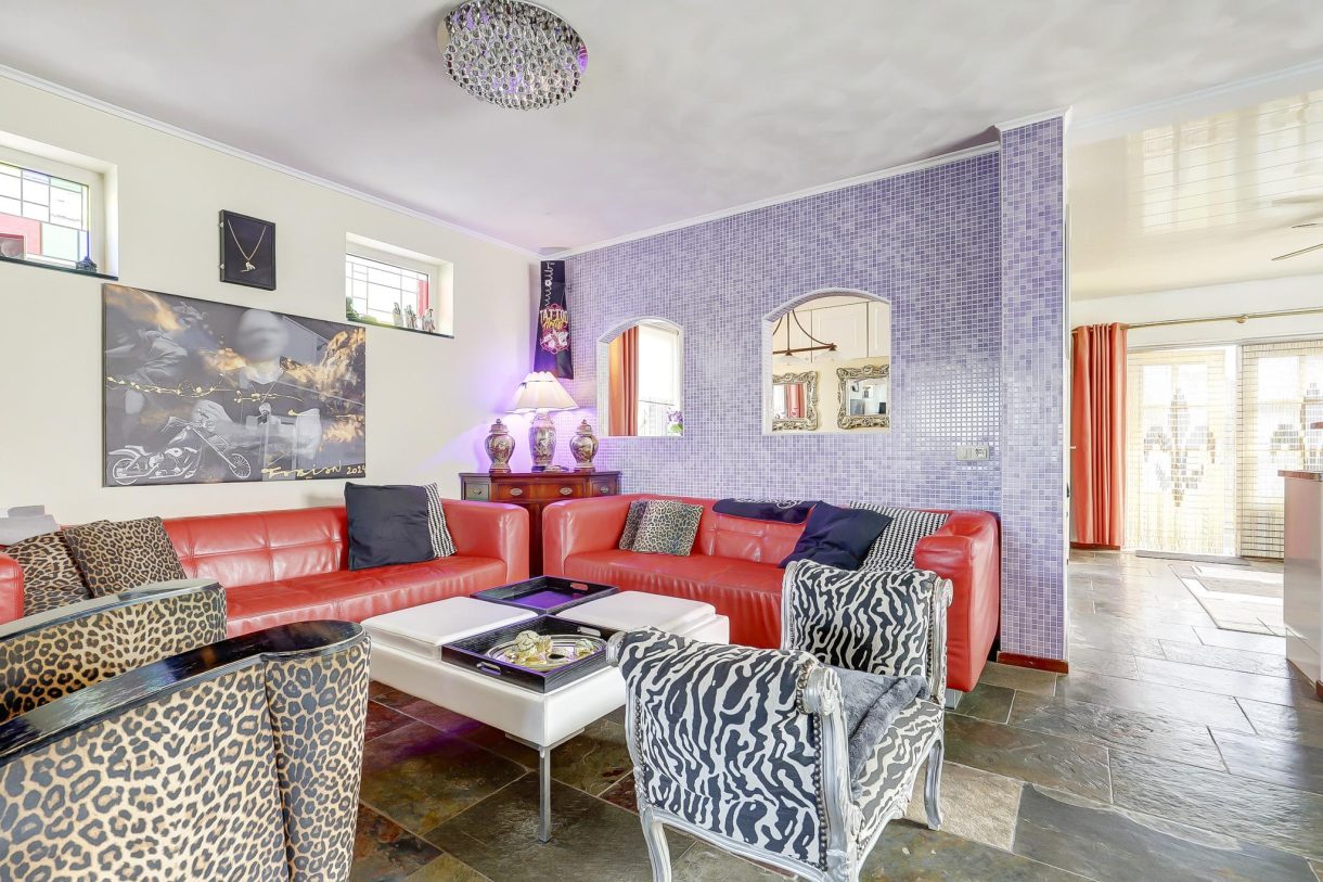 Te koop: Foto Woonhuis aan de Julianastraat 70 in Rijen