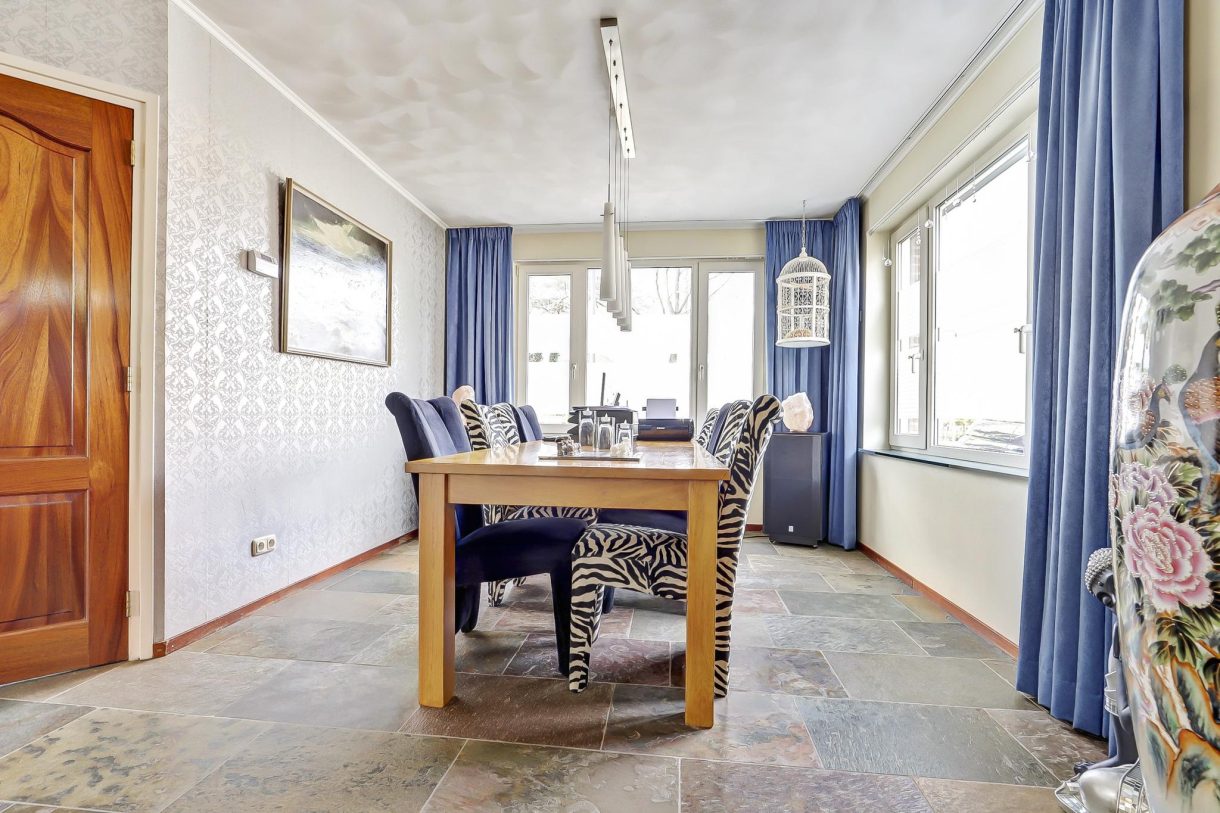 Te koop: Foto Woonhuis aan de Julianastraat 70 in Rijen