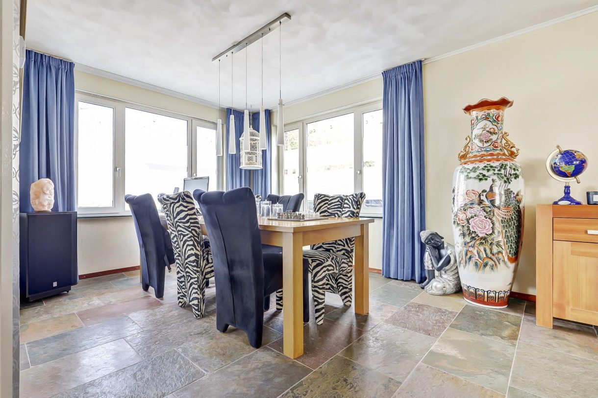 Te koop: Foto Woonhuis aan de Julianastraat 70 in Rijen