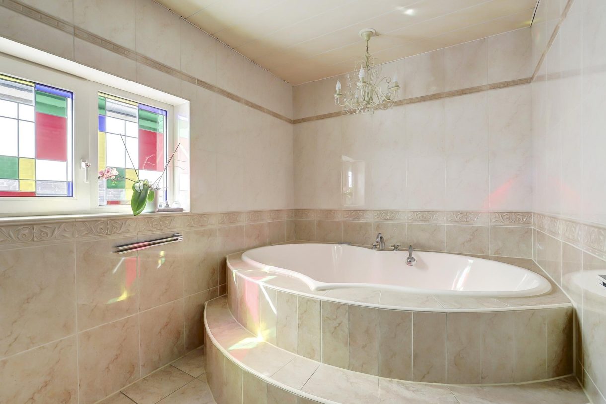 Te koop: Foto Woonhuis aan de Julianastraat 70 in Rijen