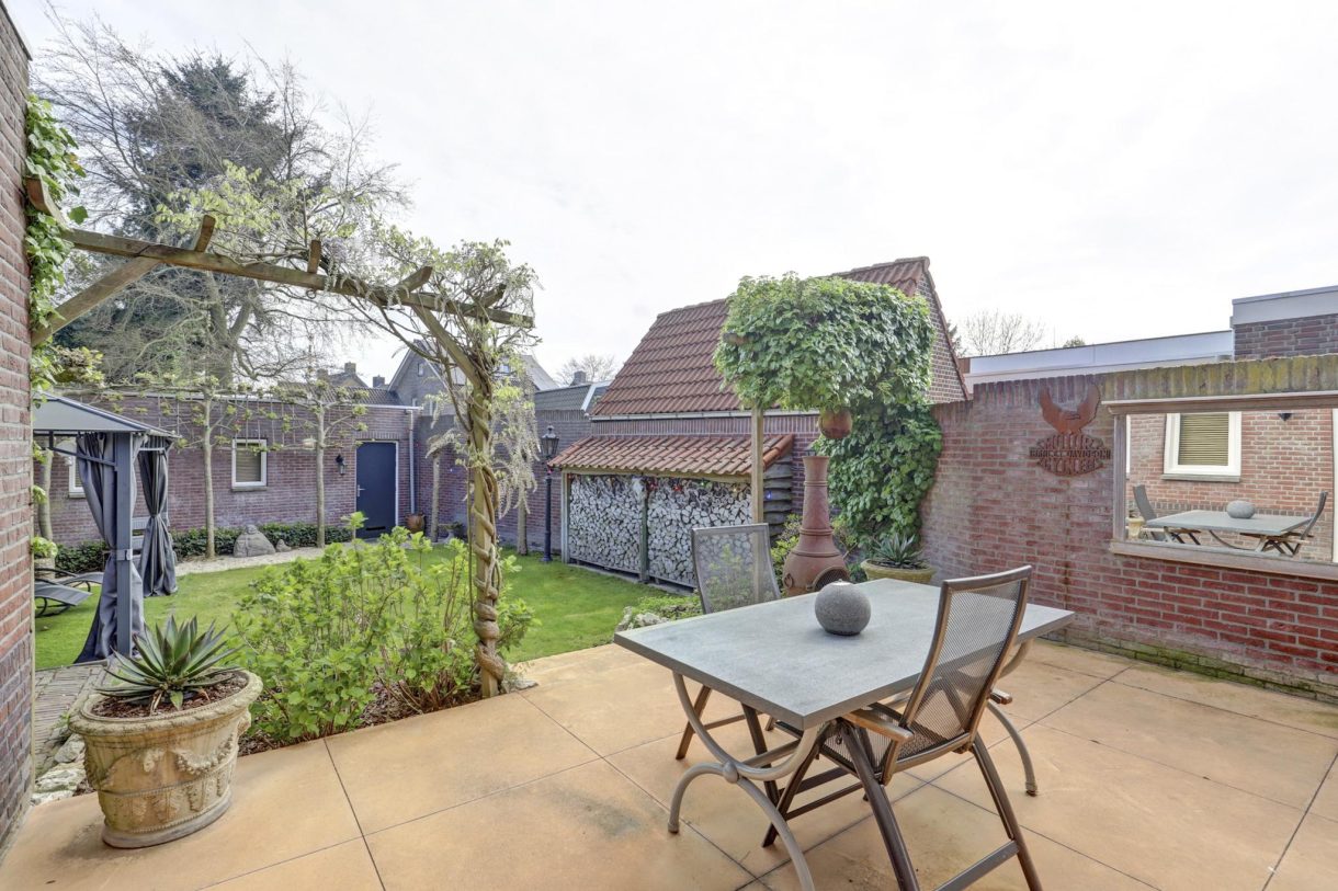 Te koop: Foto Woonhuis aan de Julianastraat 70 in Rijen