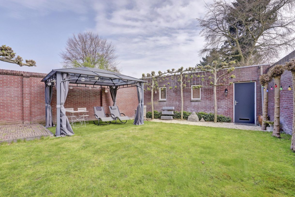 Te koop: Foto Woonhuis aan de Julianastraat 70 in Rijen