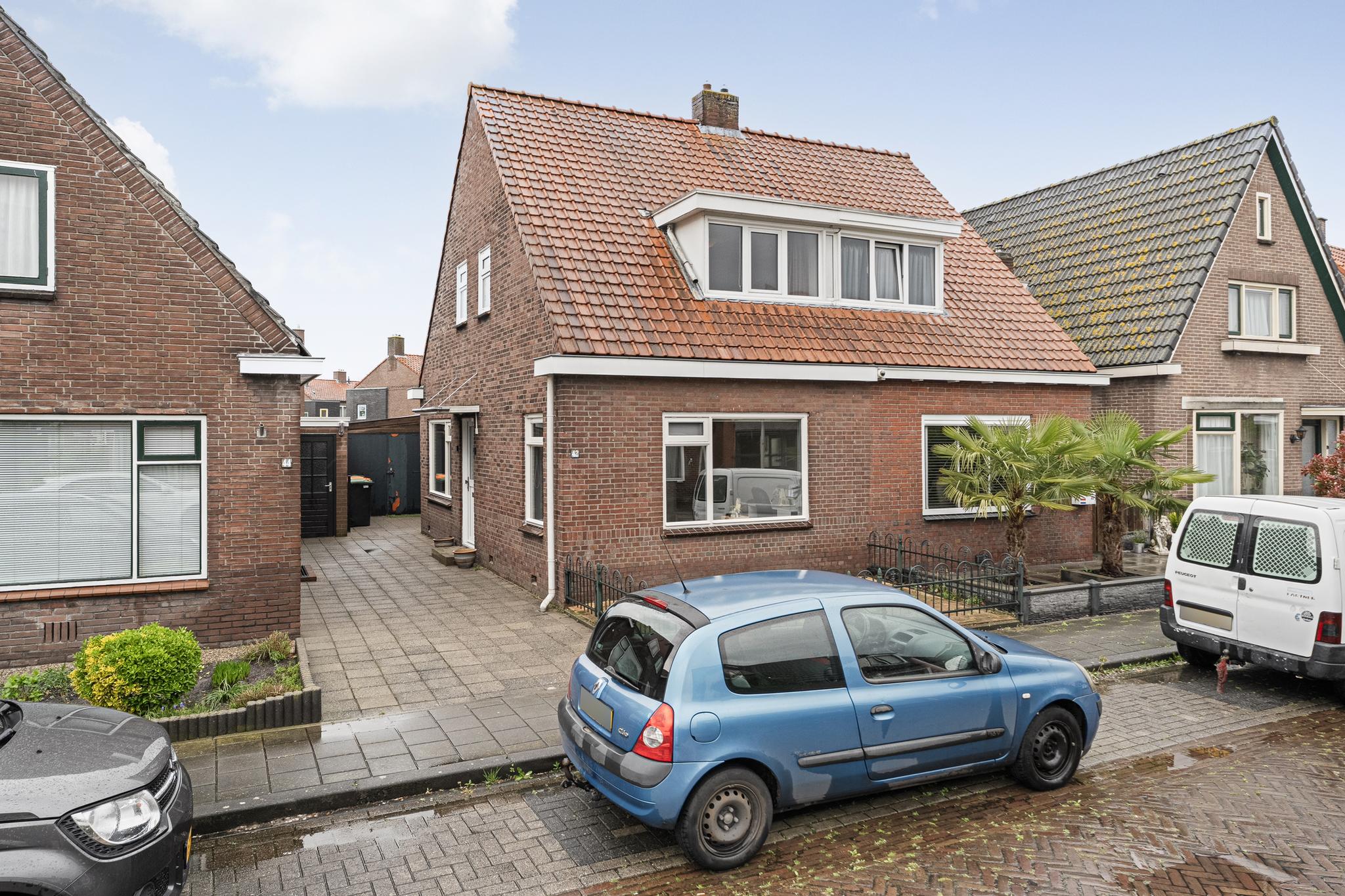 koop  Hoogeveen  Albert Rozemanstraat 42 – Hoofdfoto