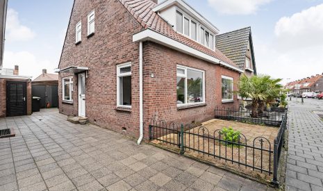 Te koop: Foto Woonhuis aan de Albert Rozemanstraat 42 in Hoogeveen
