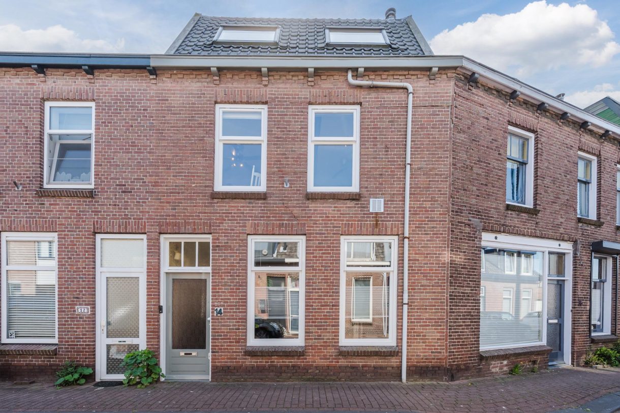 Te koop: Foto Woonhuis aan de Nassaustraat 14 in Bodegraven