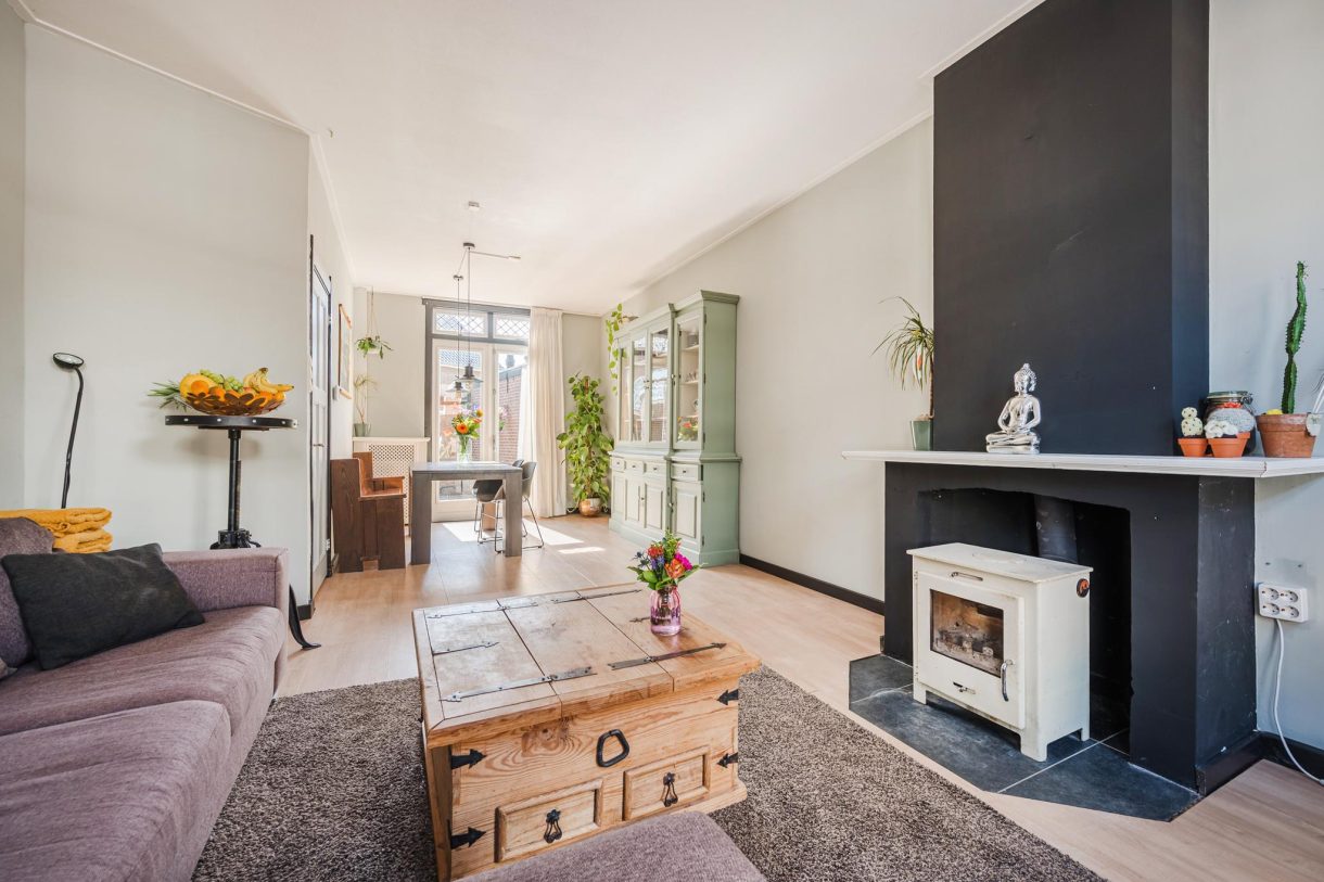 Te koop: Foto Woonhuis aan de Nassaustraat 14 in Bodegraven