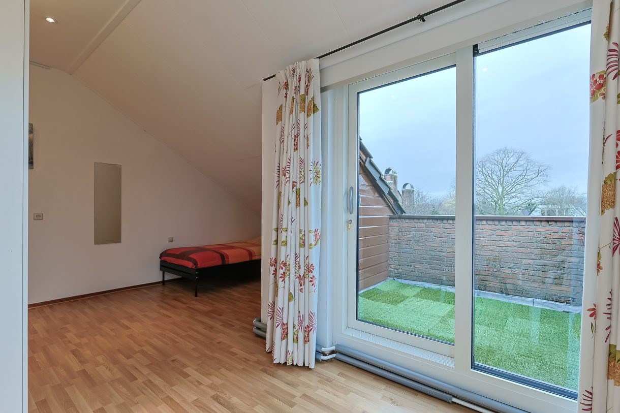 Te koop: Foto Woonhuis aan de Domela Nieuwenhuislaan 9 in Leiden