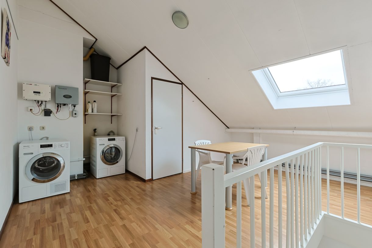 Te koop: Foto Woonhuis aan de Domela Nieuwenhuislaan 9 in Leiden