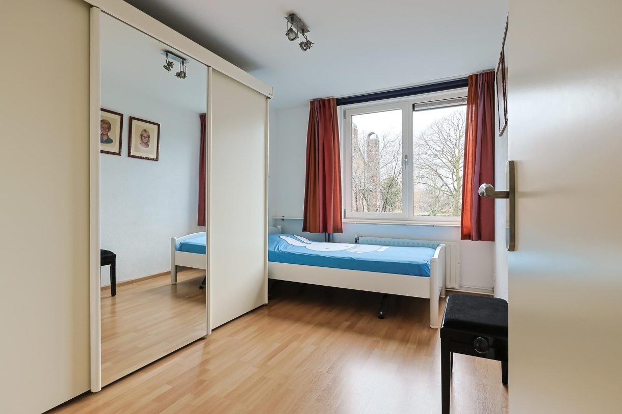Te koop: Foto Woonhuis aan de Domela Nieuwenhuislaan 9 in Leiden