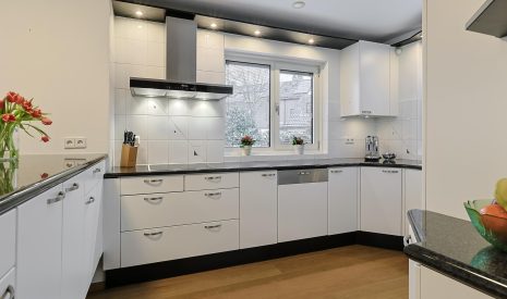 Te koop: Foto Woonhuis aan de Domela Nieuwenhuislaan 9 in Leiden