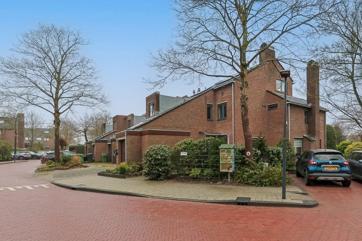 Te koop: Foto Woonhuis aan de Domela Nieuwenhuislaan 9 in Leiden