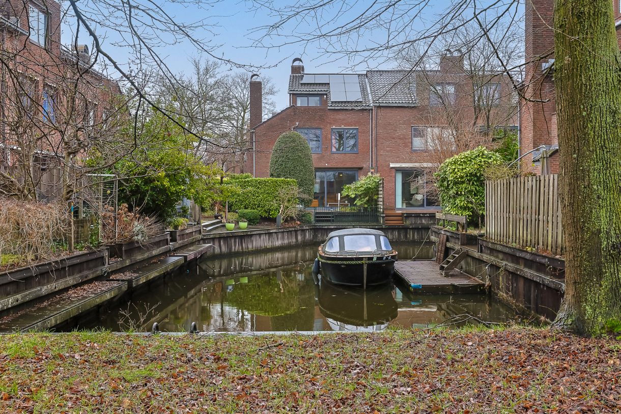 Te koop: Foto Woonhuis aan de Domela Nieuwenhuislaan 9 in Leiden