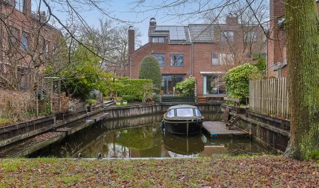 Te koop: Foto Woonhuis aan de Domela Nieuwenhuislaan 9 in Leiden