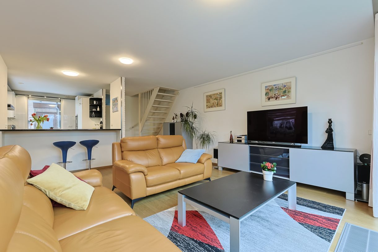 Te koop: Foto Woonhuis aan de Domela Nieuwenhuislaan 9 in Leiden