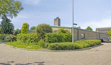 Te koop: Foto Woonhuis aan de Groenoord 180 in Alphen aan den Rijn