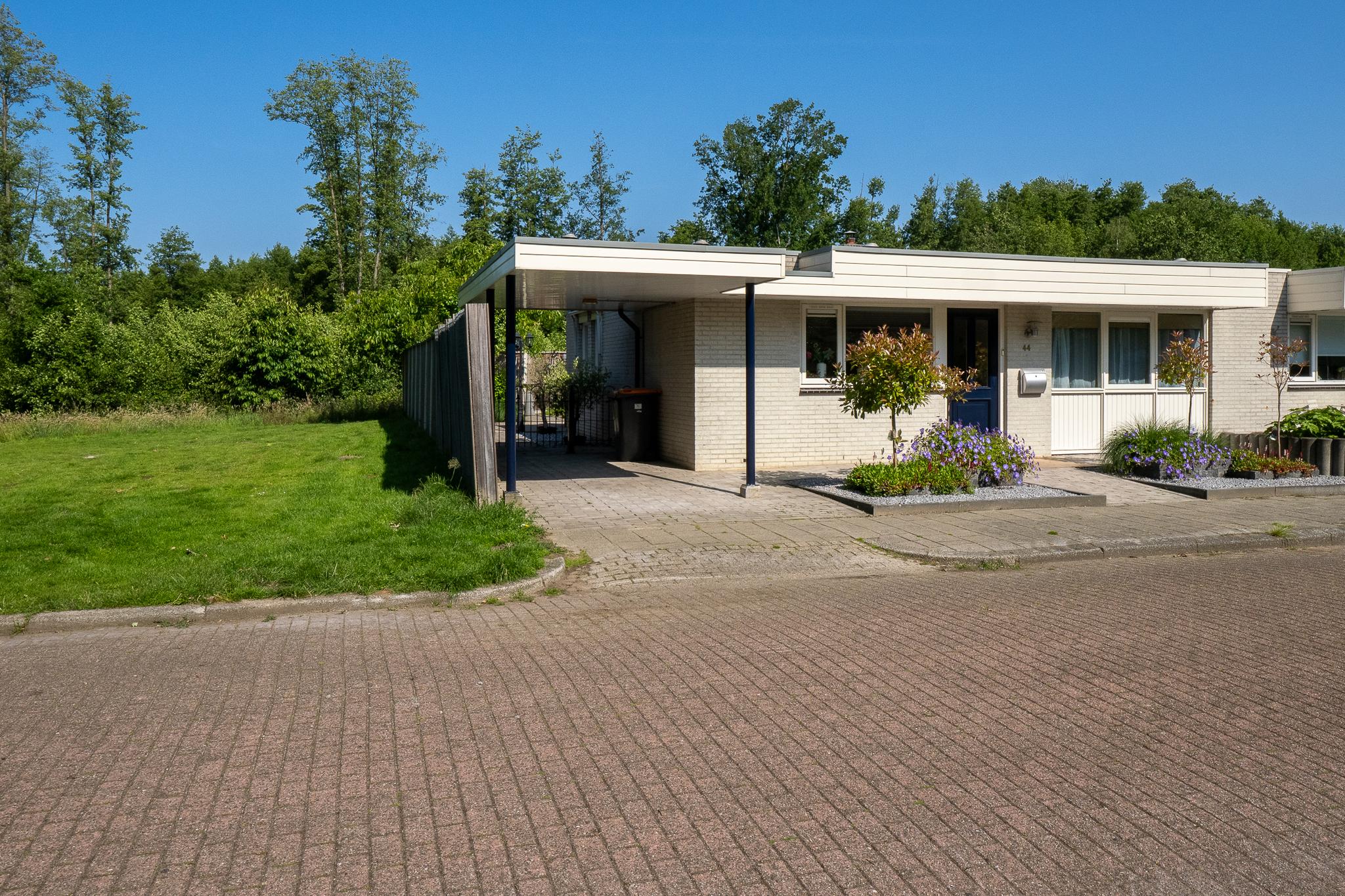 koop  Hengelo  Lou Bandystraat 44 – Hoofdfoto