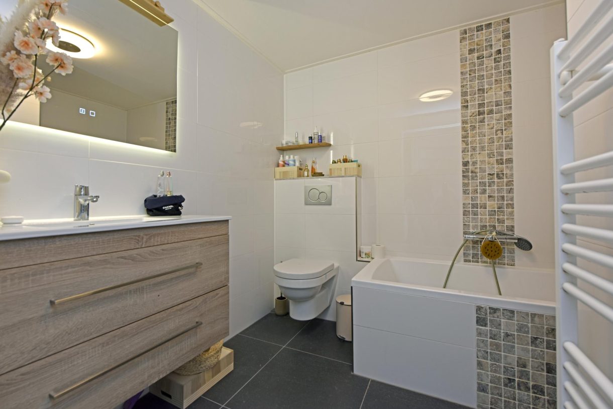 Te koop: Foto Woonhuis aan de Anjerstraat 53 in Ter Aar