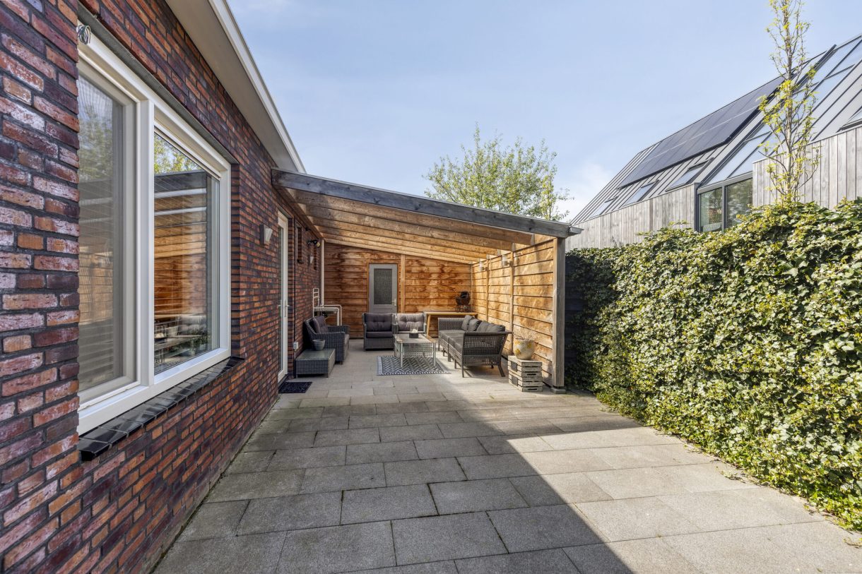 Te koop: Foto Woonhuis aan de De Vuurjuffer 11 in Eelderwolde