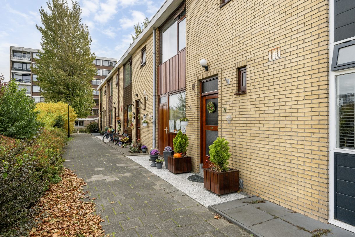 Te koop: Foto Woonhuis aan de Jacoba van Beierenstraat 5 in Vlaardingen