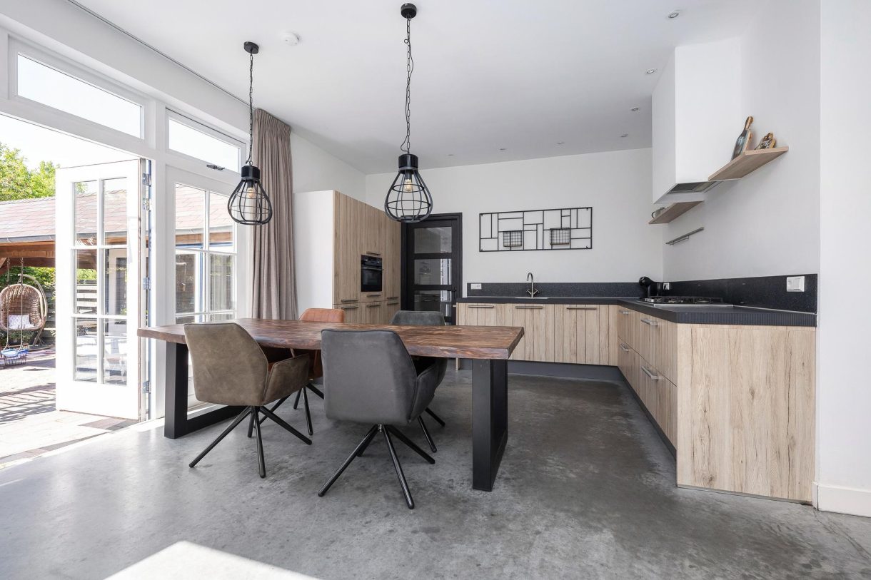 Te koop: Foto Woonhuis aan de Zuiderzeestraatweg 477 in Wezep