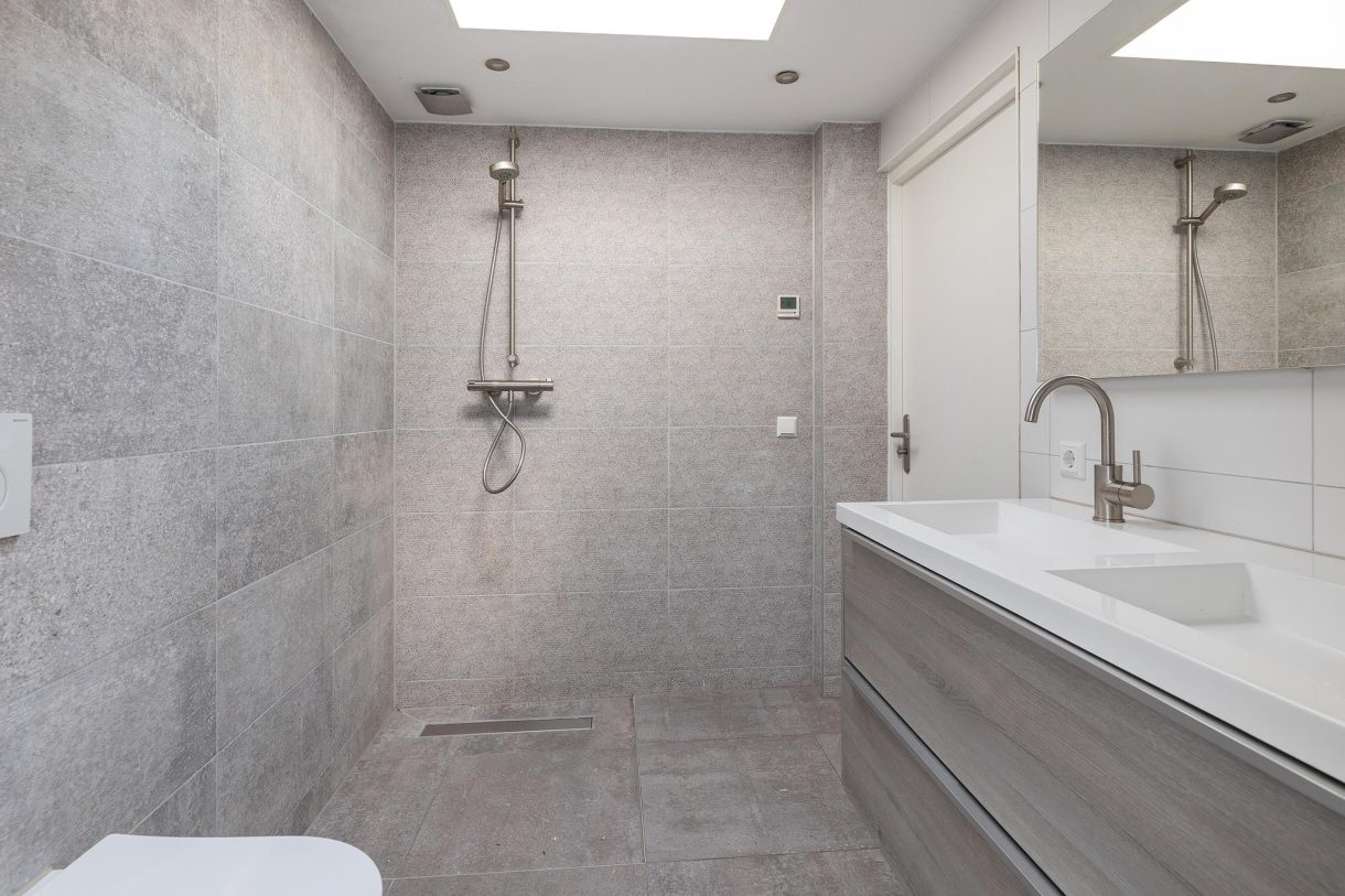 Te koop: Foto Woonhuis aan de Zuiderzeestraatweg 477 in Wezep