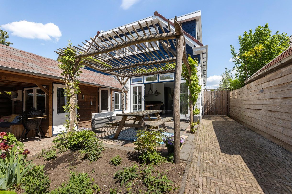 Te koop: Foto Woonhuis aan de Zuiderzeestraatweg 477 in Wezep