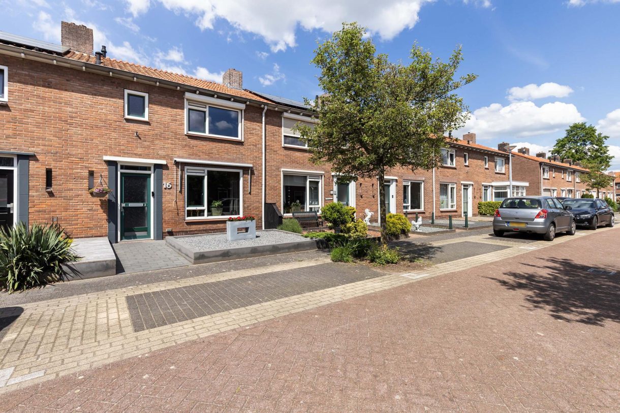 Te koop: Foto Woonhuis aan de Vlierstraat 16 in Wezep
