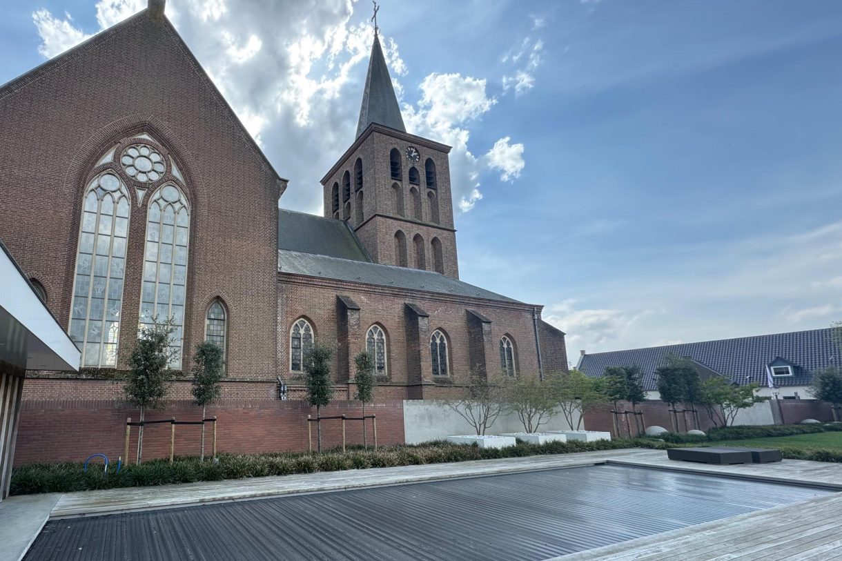 Te koop: Foto Woonhuis aan de Kerkplein 5 in Beugen