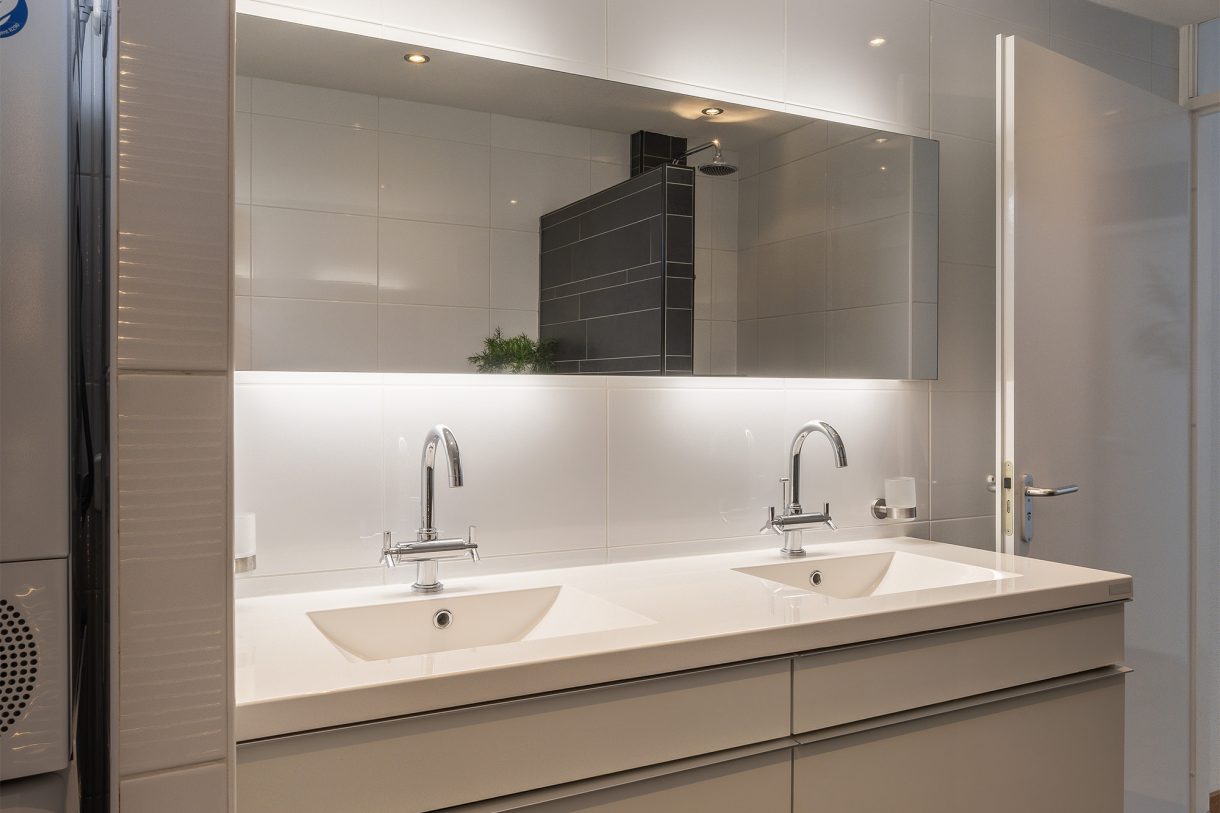 Te koop: Foto Woonhuis aan de Abraham Maatstraat 32 in Vlaardingen